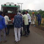 क्षमता से अधिक सवारियां भर फर्राटा भरते अॉटो रिक्शा  ने मोटरसाइकिल सवार  को टक्कर मारी दो घायल-