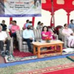 सीमा सुरक्षा बल के जाँबाजों ने मोटर साइकिल से हैरत अंगेज करतब दिखाकर किया रोमांचित