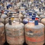 वाणिज्यिक LPG गैस सिलेंडरों में 100 रुपये की बढ़ोतरी, आज 1 नवंबर से बढ़ी कीमतें