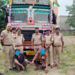 रतलाम/कंबलों के बीच छिपाकर रखे गए 106 किलो डोडाचूरा के साथ कंटेनर जब्त, दो तस्कर गिरफ्तार: कुल 30 लाख का माल बरामद