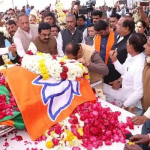 पंचतत्व में विलीन हुए विधायक ऊंटवाल, दो किमी लंबी अंतिम यात्रा में हजारों लोग हुए शामिल