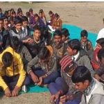 डीईओ को छात्रों की चेतावनी- ‘प्राचार्य को बहाल करो वरना 26 को नहीं लहराएंगे तिरंगा’