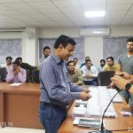 अपना खोया मोबाइल पाकर सभी के चेहरे खिल उठे-