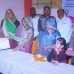 मैं शपथ लेता हूँ कि न तो मैं स्वयं महिला के साथ अभ्रद व्यवहार करुंगा न किसी और को करने दूंगा-