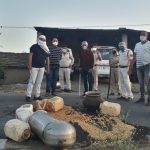 रतलाम: दो आरोपीयों पर 10-10 हजार रुपये ईनाम,  अवैध शराब के सेवन उपराांत घटित घटना में पुलिस द्वारा 4 अन्य आरोपीओ को  हिरासत मे लिया-