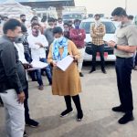 कलेक्टर श्रीमती रुचिका चौहान ने धामनोद के गेंहू खरीदी केन्द्र का निरिक्षण किया-