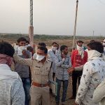 उपार्जन केन्द्र प्रभारी का आरोप कृषक ने धक्का दिया ट्रेक्टर से कुचलने की कोशिश-
