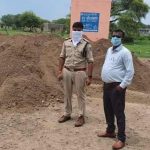रतलाम: ताल क्षेत्र में अवैध रेत भंडारण पर कार्रवाई की गई-