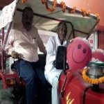 30 साल मेहनत करके नहर खोदने वाले लौंगी भुईंयां को महिंद्रा ग्रुप ने गिफ्ट किया ट्रैक्टर, बोले- मैंने कभी सपने में भी नहीं सोचा था