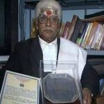 काशी का अनोखा वकील जो अदालत में देता है सिर्फ संस्कृत में दलील, जानें क्यों?