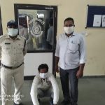 8 वर्षो से फरार चल रहा इनामी वारंटी धराया-