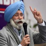 किसान आंदोलन को एचएस फुल्का का समर्थन, सुप्रीम कोर्ट के बाहर दिखाई एकजुटता