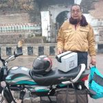मृत पक्षियों का सेम्पल भोपाल लैब पहुँचाने पिता-पुत्र ने 350 किमी किया बाईक से सफर