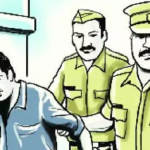 रतलाम:लाखो की चोरी में शामिल फ़रार आरोपी गिरफ्तार ,ढाई लाख रूपये और चोरी हुए जेवरात जब्त
