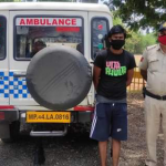 एम्बुलेंस चार्ज 2500 के स्थान पर मरीज से 4500 रुपये ले रहा था, प्रशासन ने एम्बुलेंस किया जब्त-