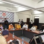 नल-जल योजना का बेहतर क्रियान्वयन करें, उखड़ी सड़कों की मरम्मत करवाएं, नहीं करने पर ठेकेदार का पेमेंट रोके