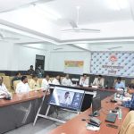 Ratlam: राजनीतिक दल चुनाव प्रभावित करने वाले व्यक्तियों की जानकारी रिटर्निंग अधिकारियों तथा प्रेक्षकों को उपलब्ध करा सकते हैं