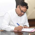 Ratlam:कलेक्टर श्री लाक्षाकार ने पेट्रोल पंपों से पेट्रोल, डीजल विक्रय करने की मात्रा निर्धारित की