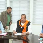 Ratlam:एमएसएमई मंत्री श्री काश्यप ने किया लघु उद्योग निगम के अध्यक्ष का पदभार ग्रहण