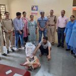 Ratlam:आबकारी विभाग द्वारा ढाबे में दबिश दी गई, अवैध मदिरा जब्त