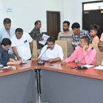 Ratlam:जिला स्तरीय जनसुनवाई में प्राप्त 102 आवेदन निराकरण के लिए संबंधित विभागों को भेजे गए
