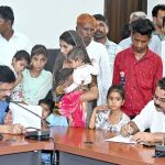 Ratlam:जिला स्तरीय जनसुनवाई में आए 102 आवेदन निराकरण के लिए संबंधित विभागों को भेजे गए