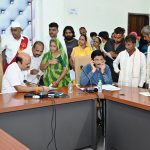Ratlam: बालक यश की फीस माफ होगी, कलेक्टर श्री बाथम ने अधिकारी को दिए निर्देश, जनसुनवाई संपन्न