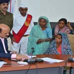 Ratlam: जनसुनवाई में 51 आवेदनों पर निराकरण के निर्देश जारी किए गए