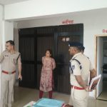 Ratlam:पुलिस अधीक्षक द्वारा सैलाना अनुभाग के थाना सैलाना, थाना सरवन, चौकी बेड़दा, थाना बजना, चौकी केलकच्छ का निरीक्षण कर कानून व्यवस्था का जायजा लिया