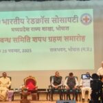 रतलाम के मनीष रावल को राज्यपाल ने दिलाई रेडक्रास सोसाइटी की प्रदेश शाखा की वाईस चेयरमैन की शपथ