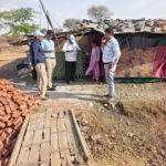 रतलाम/सैलाना तहसीलदार कुलभूषण शर्मा ने घर-घर पहुंचकर सूचीकरण प्रक्रिया देखी, प्रगणकों को दिए आवश्यक दिशा-निर्देश