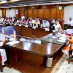 MP मंत्रि-परिषद ने 32 हजार करोड़ की योजनाओं को दी मंजूरी, कवच योजना से 5 हजार किसानों को मिलेगी राहत
