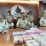 Ratlam : पुलिस की बड़ी सफलता- सराफा व्यापारी से हुई करोड़ों की लूट का 48 घंटे में खुलासा, 06 आरोपी गिरफ्तार