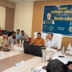 सीएम हेल्पलाइन शिकायतों में जिलाधिकारी स्वयं शिकायतकर्ता से बात करें, शिकायतों का एक्टिव रिव्यू शुरू करें : मुख्य सचिव श्री बर्णवाल