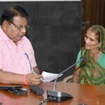 रतलाम/अधिकारियों ने सुनी आमजन की समस्याएं, आवेदनों के निराकरण के लिए की आवश्यक कार्यवाही
